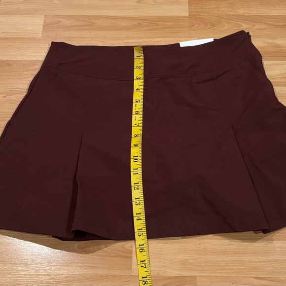 Champion Women's Brown Athletic Skort - Picture 6 of 6